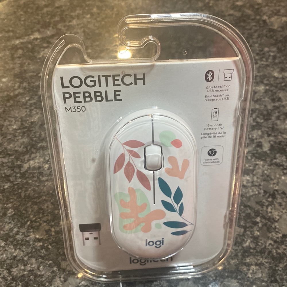 Logitech Pebble